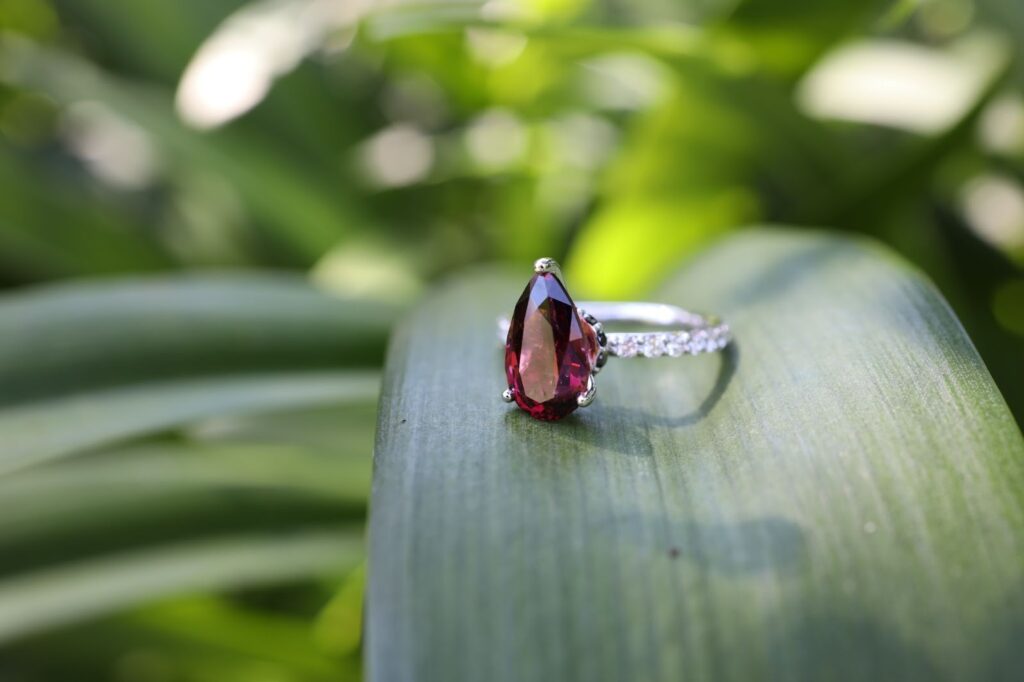choose a beautiful colored gemstone ring