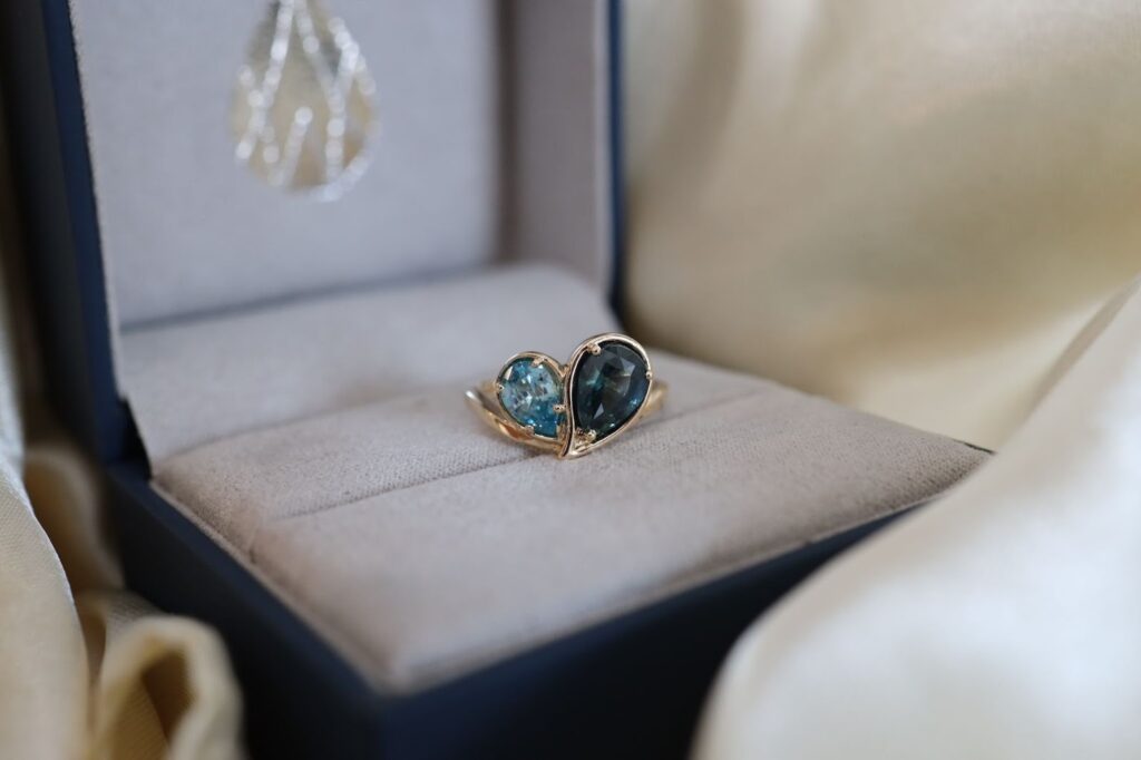 Toi et Moi, love reflected.