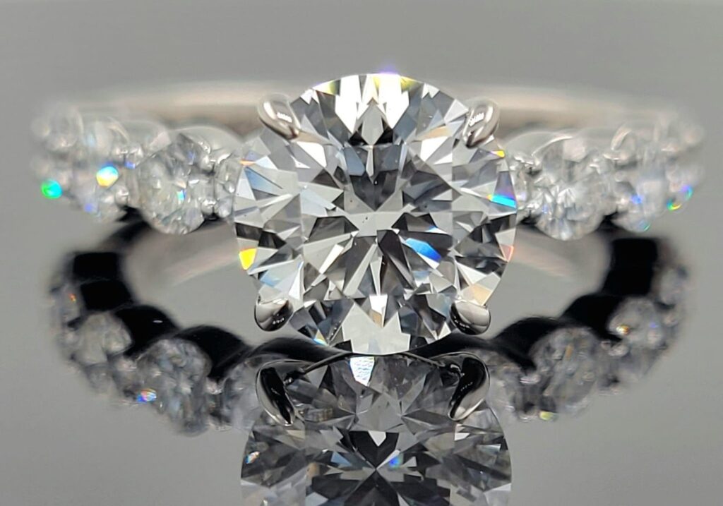 Timeless ring with moissanite gemstone brilliance.