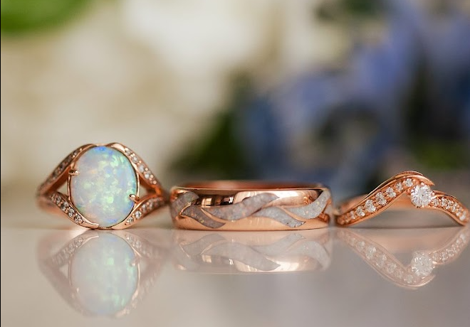 Promise-led ring settings for timeless devotion.
