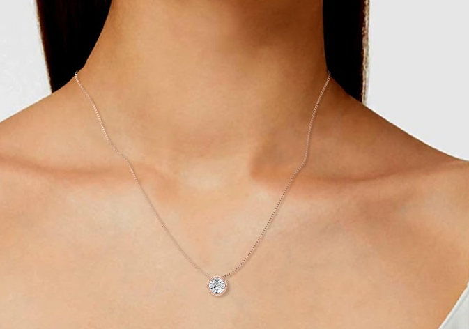 Welded necklace: seamless beauty, lasting design.

