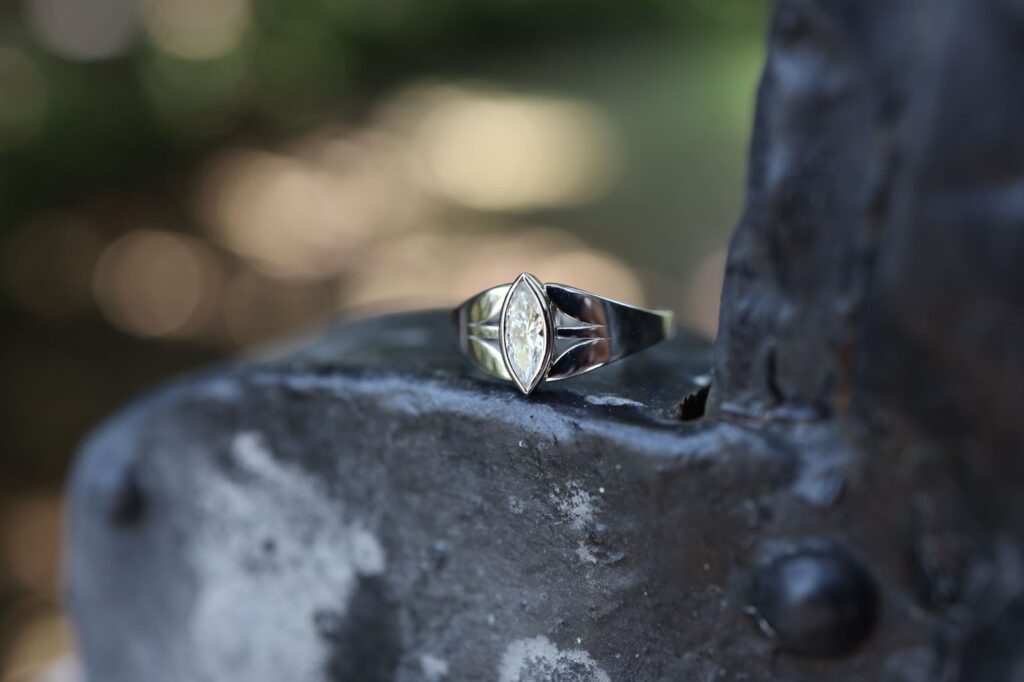 Elongated Diamond shape guides the sparkle