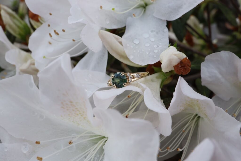 Low profile design, secure and refined.
